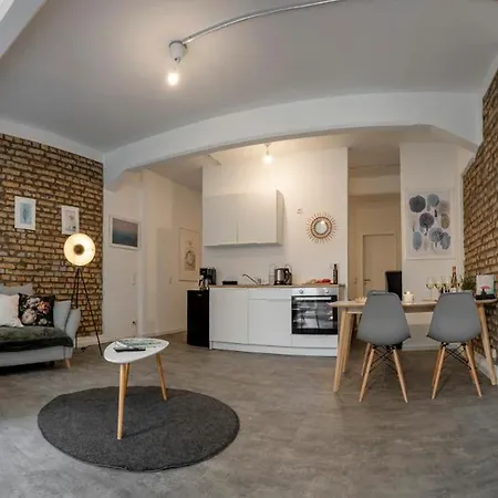 Loftdesign 7 Personen Boxspring Ludwigshafen Basf アパート