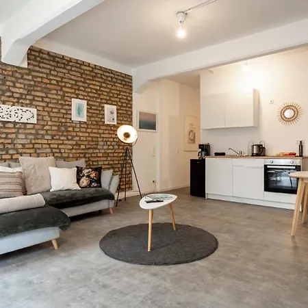 Loftdesign 7 Personen Boxspring Ludwigshafen Basf アパート *