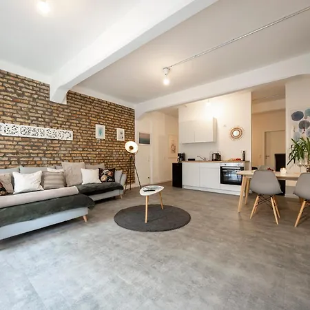 Loftdesign 7 Personen Boxspring Ludwigshafen Basf 公寓