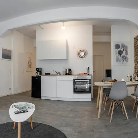 Loftdesign 7 Personen Boxspring Ludwigshafen Basf 公寓