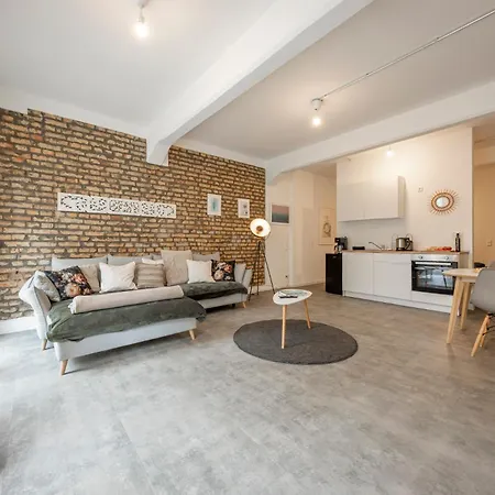 Loftdesign 7 Personen Boxspring Ludwigshafen Basf アパート フランケンタール